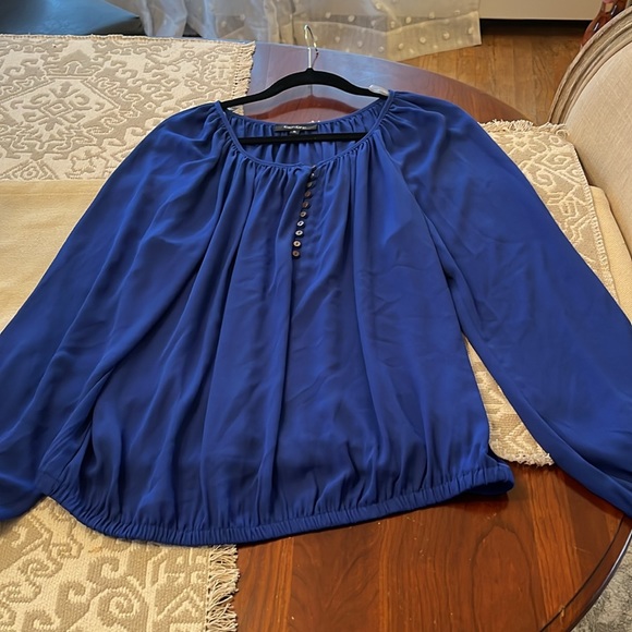 Karen Kane Size XL Royal Blue Top Blouse In EUC Elastic Bottom Front Buttons - Picture 2 of 7